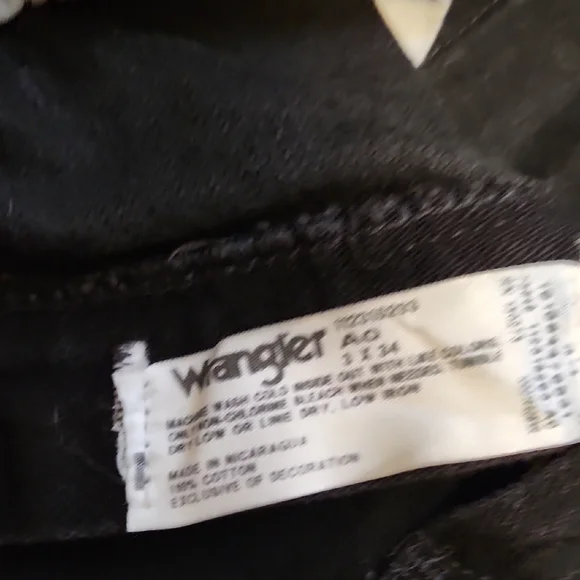 Wrangler Men's Dark Jeans - Picture 3 of 3